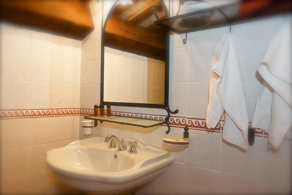 Rosso Porpora Villa Colle Umberto  Екстериор снимка